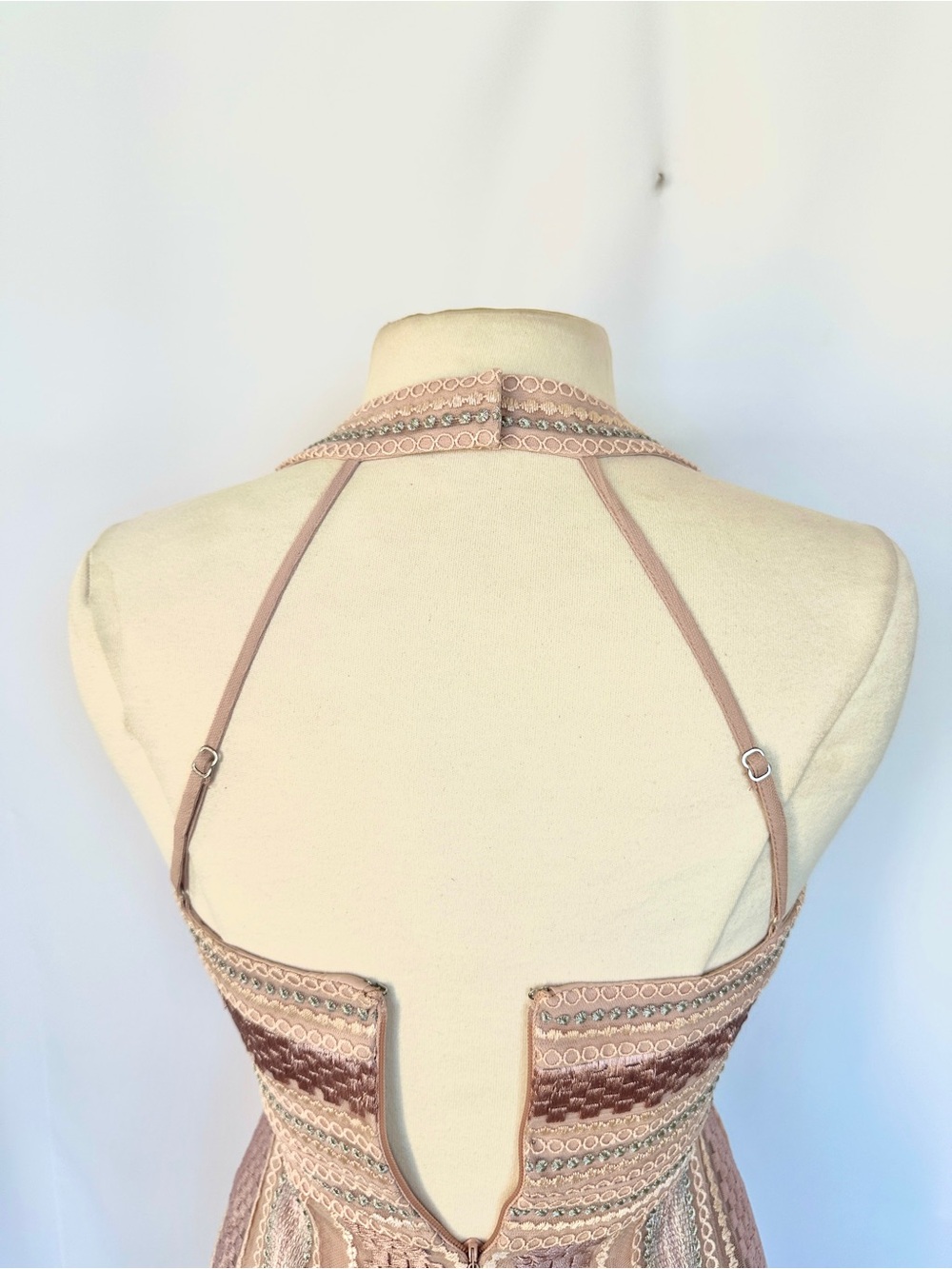 BCBGMAXAZARIA PINK/NUDE/METALLIC TULLE ETHEREAL GODDESS HANDKERCHIEF DRESS Sz2 - Picture 8 of 16